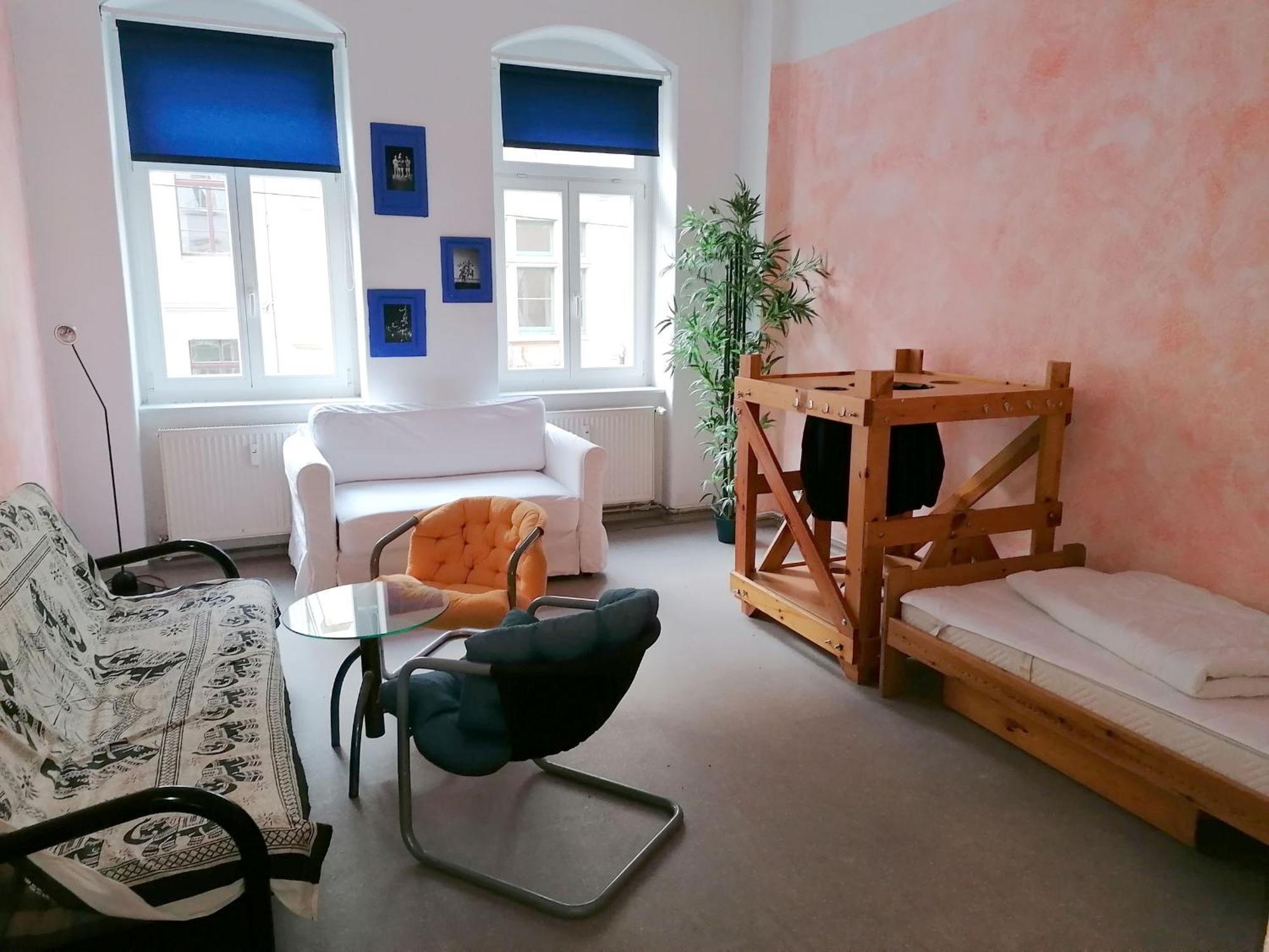 Kulturschutzgebiet Hostel Dresden Ngoại thất bức ảnh